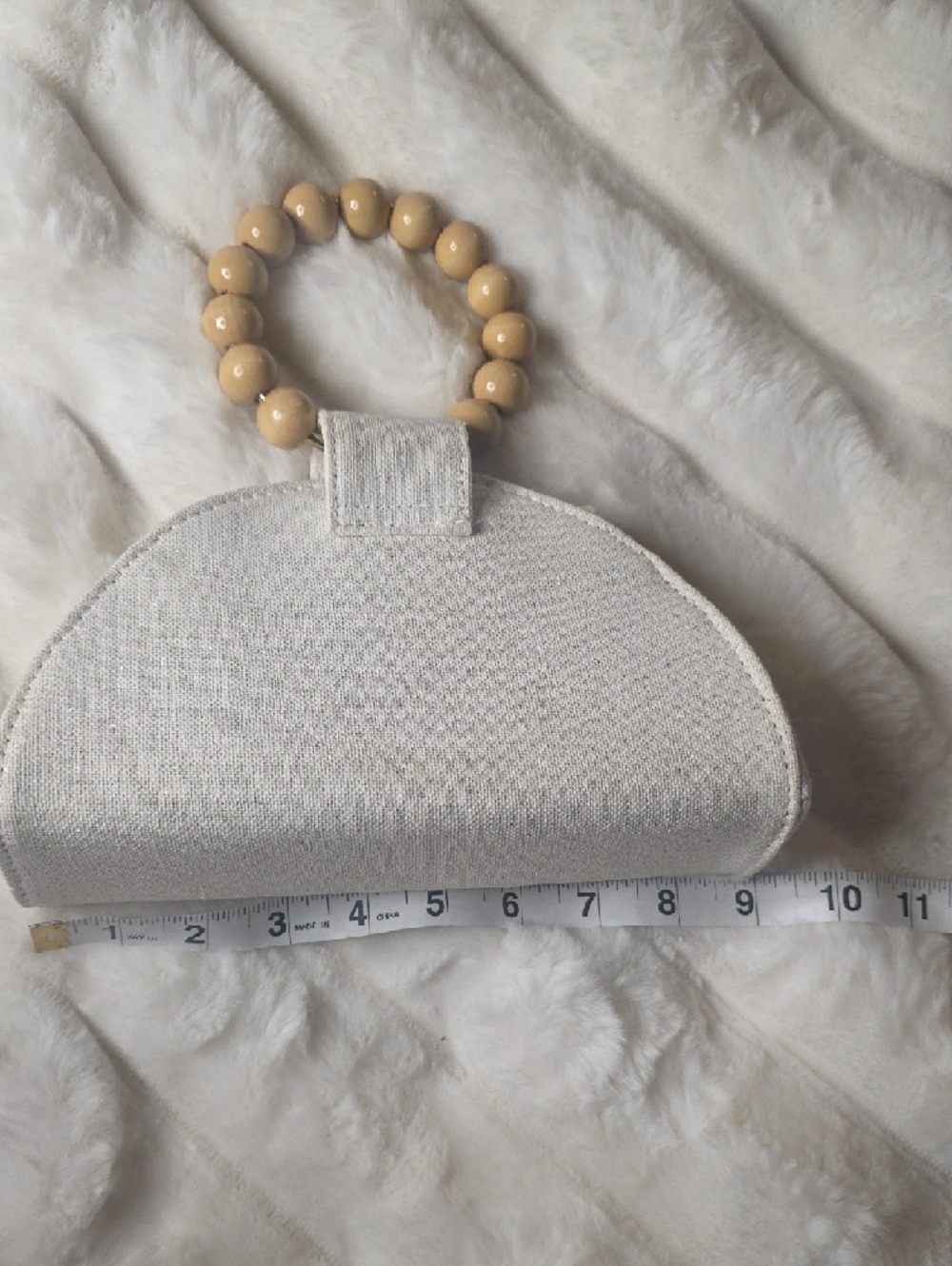 Beaded Handle White Woven Clutch Handbag - Picture 4 of 5